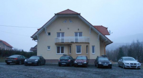  Halasto Pension  Прайд